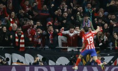 开云体育官方网站-包含马竞客场大胜，球队士气大涨的词条