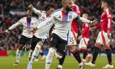 开云体育中国-沙托鲁蒙受压力，法甲球队疲于应战