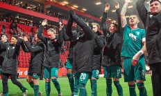 开云体育下载-汉堡球员集体训练备战下轮德甲比赛