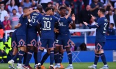 开云体育官网-激情对决！豪门球队争夺胜利宝座