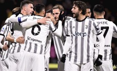 开云体育中国-欧预赛新星涌现，谁将成为最大惊喜？的简单介绍