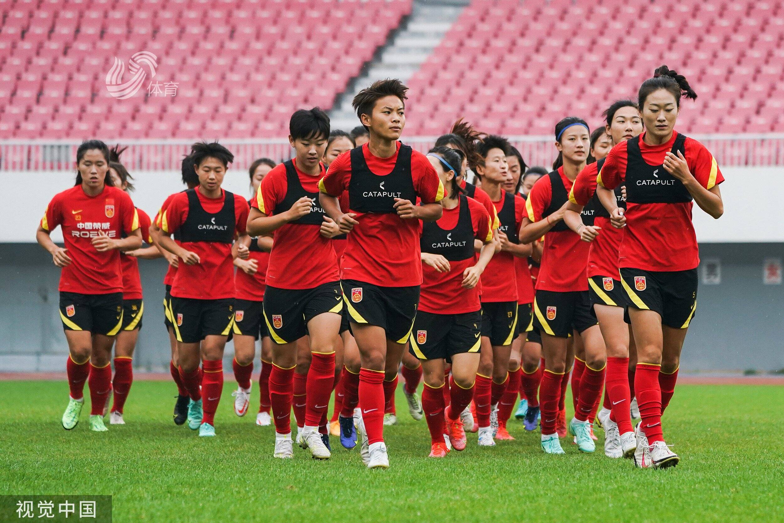 中国女足备战非洲女足赛事，永不言败
