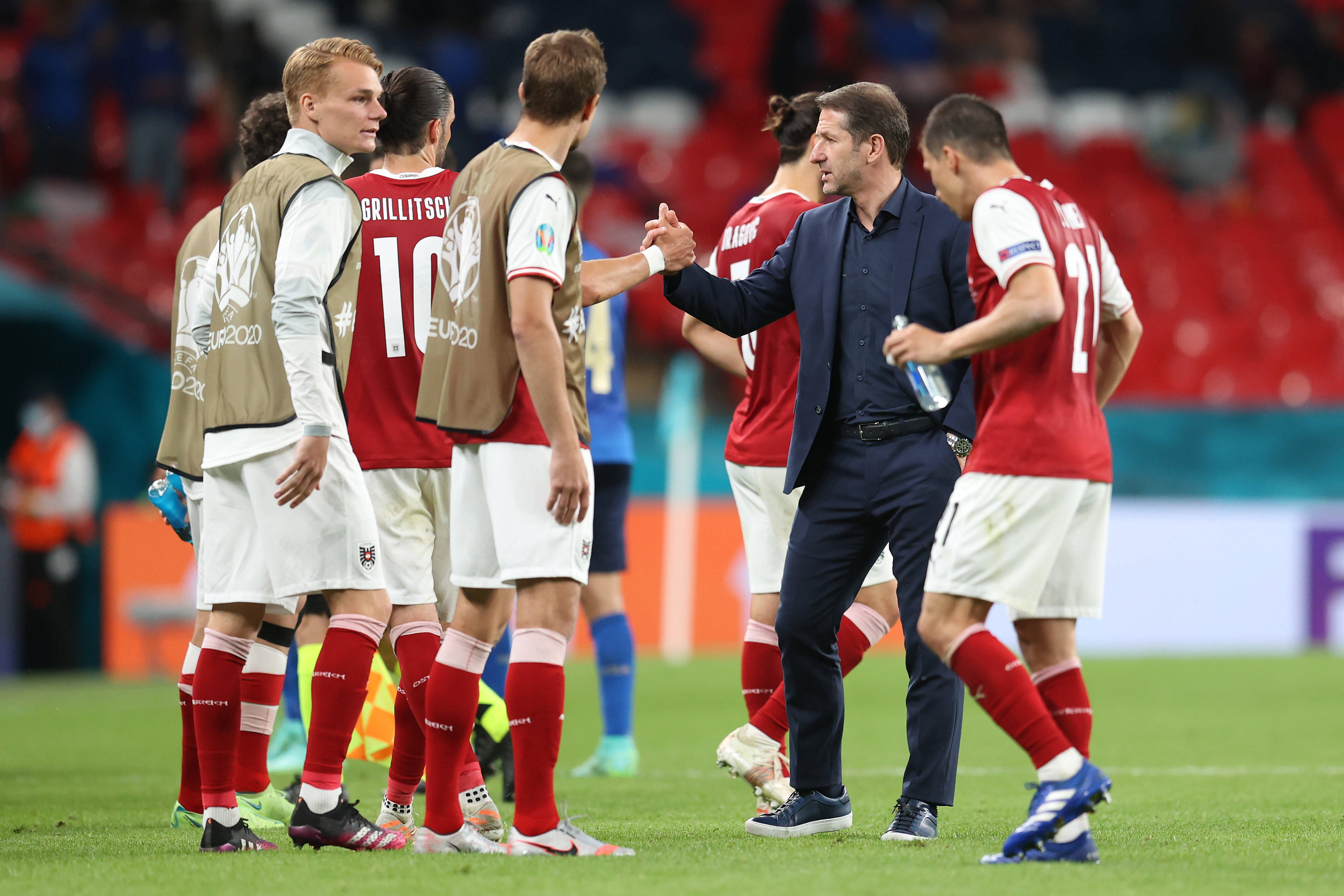 欧预赛：斯洛伐克队大获全胜实力抢眼的简单介绍