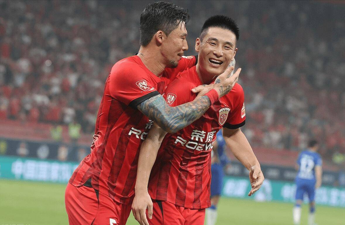 武磊锋线火力全开,助球队取得胜利 武磊锋线火力全开,助球队取得胜利