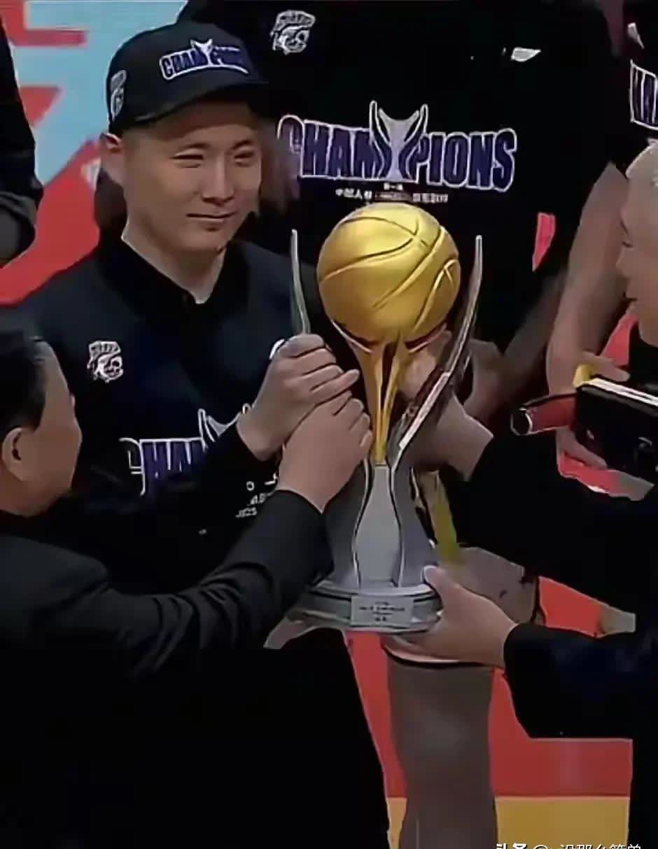 关于球队晋级总决赛,获得意外提名,激情争夺冠军荣誉的信息 关于球队晋级总决赛,获得意外提名,激情争夺冠军荣誉的信息