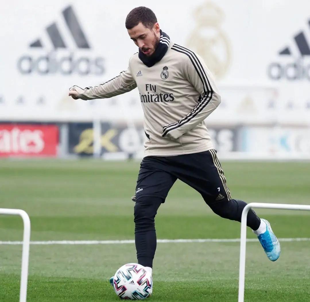 巴伦西亚战绩下滑，频遭连败