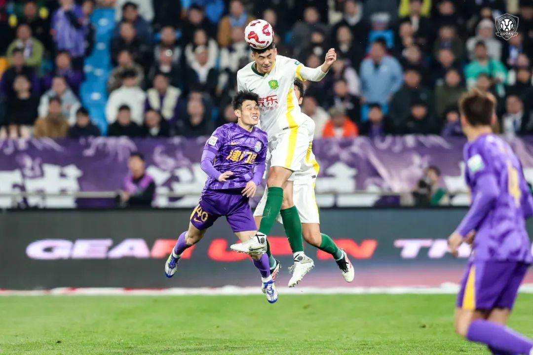 北京国安客场战平天津泰达，两队互有胜负