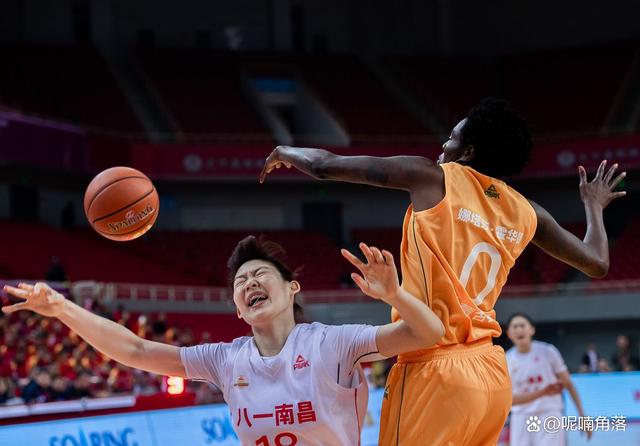 山东男篮实现绝地反击击败北京队，夺冠