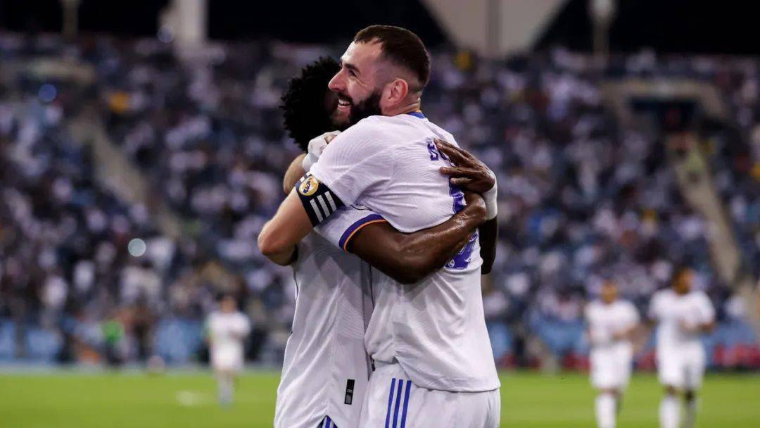 马德里德比黄蓝对战，鏖战平局-