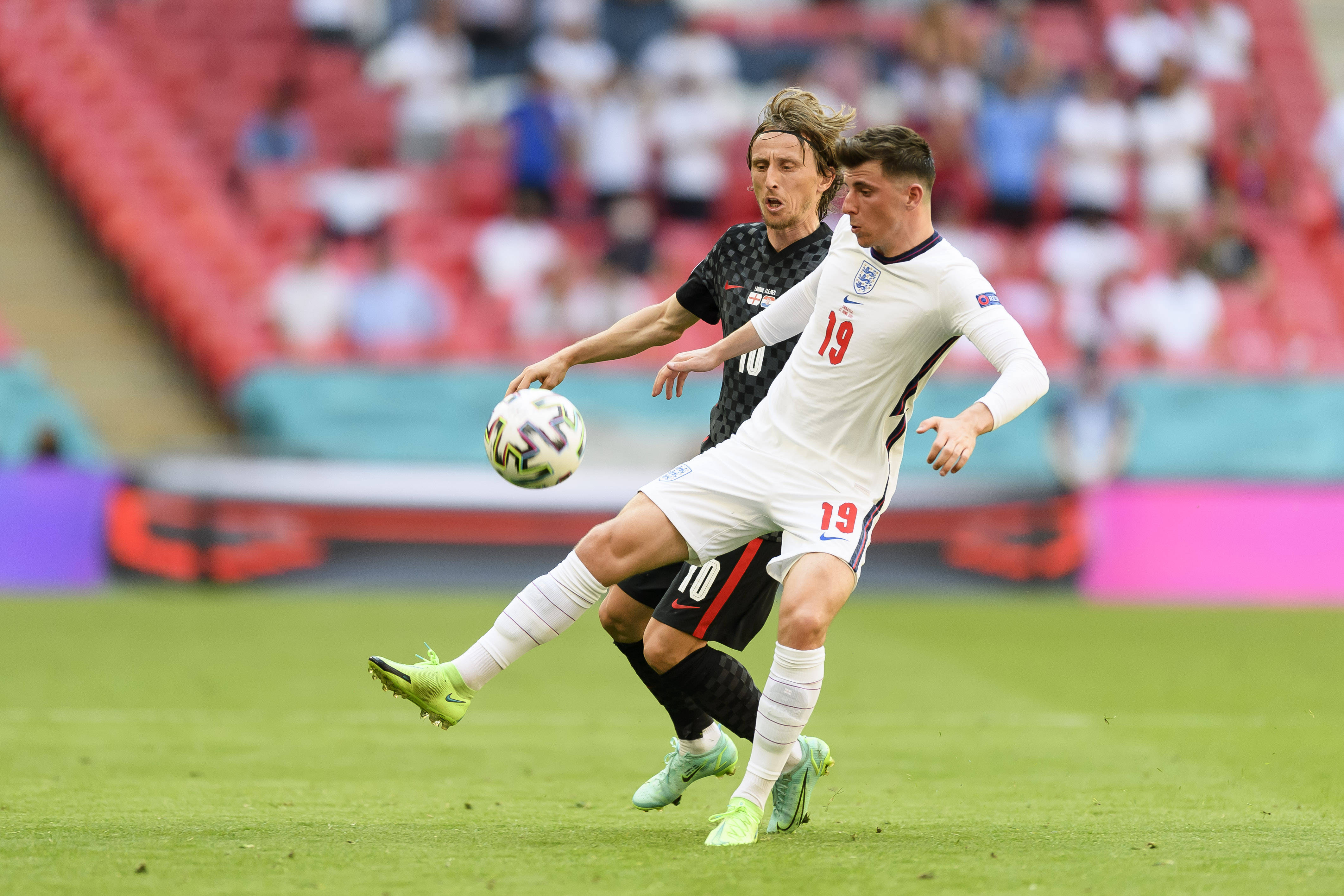 斯洛伐克迎战苏格兰,备受关注的一场对决 斯洛伐克迎战苏格兰,备受关注的一场对决