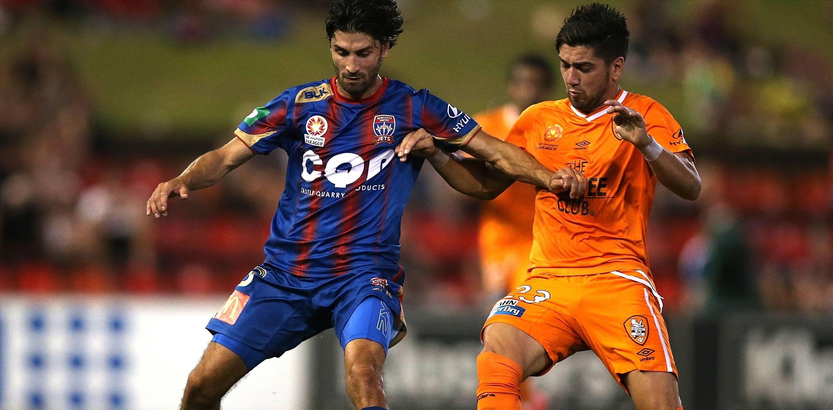 曼城客场大胜对手，豪取三分稳居榜首