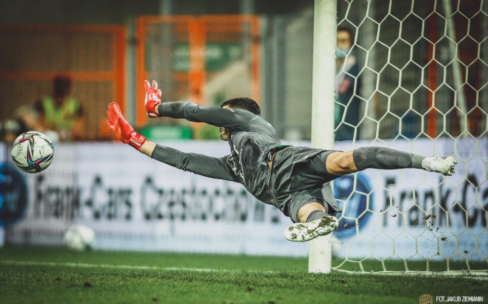 波黑队客场大胜俄罗斯,锁定欧锦赛四强资格的简单介绍 波黑队客场大胜俄罗斯,锁定欧锦赛四强资格的简单介绍