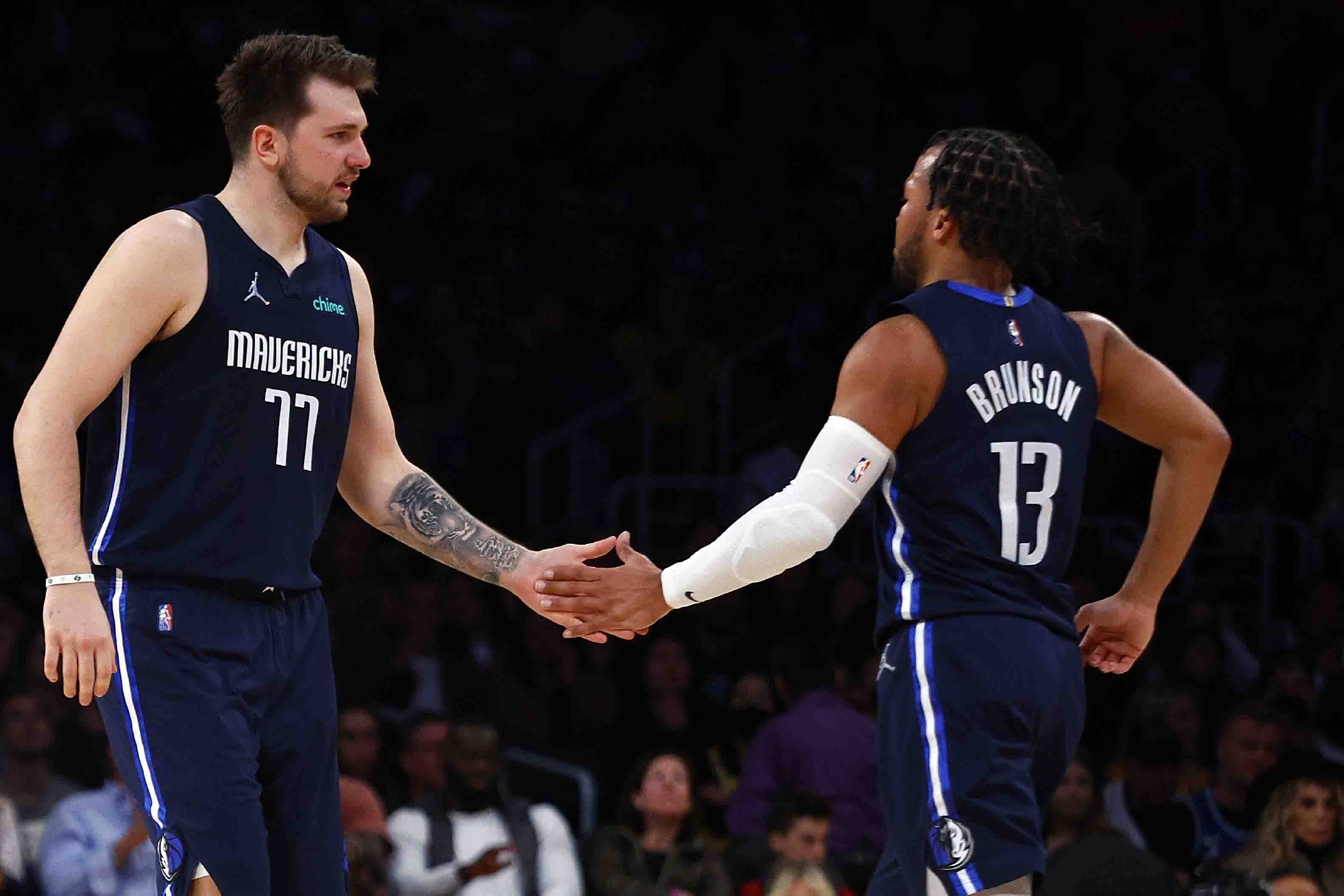 开拓者客场告捷：博里斯诺发挥出色带队取得重要胜利