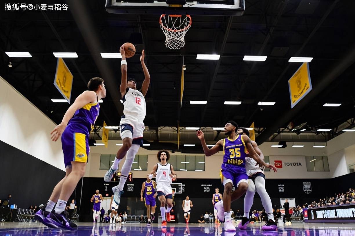 快船队新秀闪耀球场，成为关注焦点