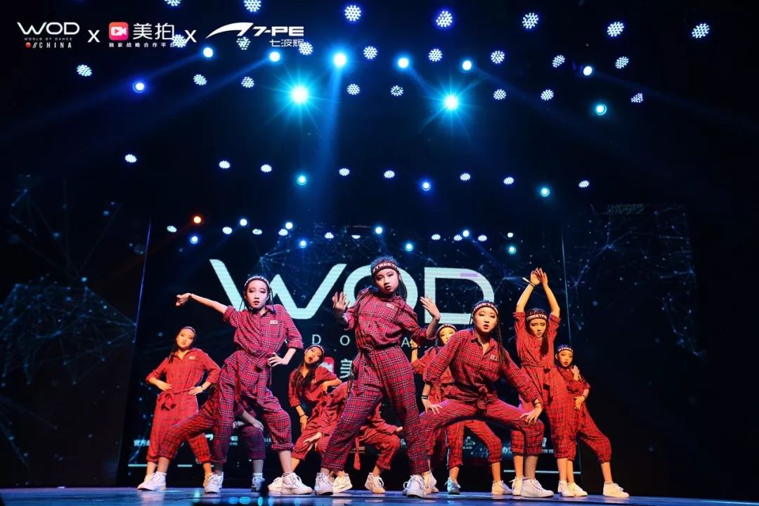 BLG横扫EG，Lehends极限生还后反打强强对话全球总决赛，成为赛场最大亮点的简单介绍