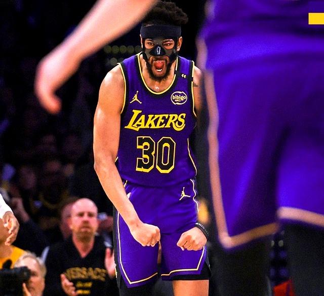 快船惊险逆转湖人，战局再起