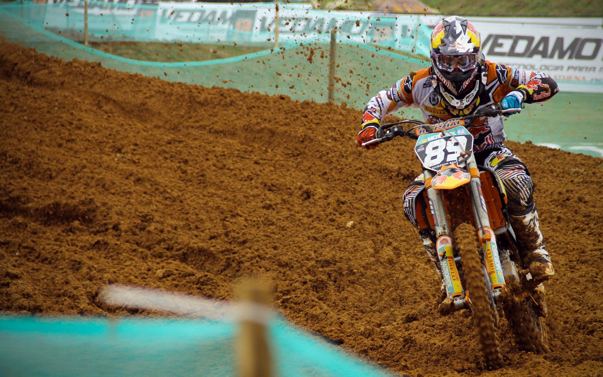 友谊赛奇兵，当波兰遭遇玻利维亚，无名加维关键点球定乾坤